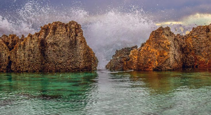 Rocks, waves, splash — Several Types Of Ruger Vaquero Holsters?